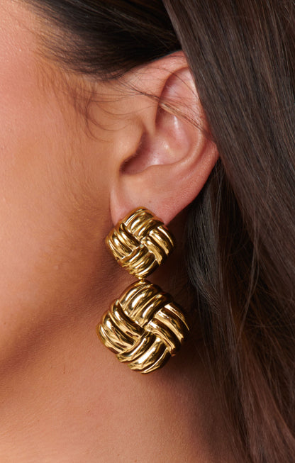 Petit Moments Liv Earrings ~ Gold