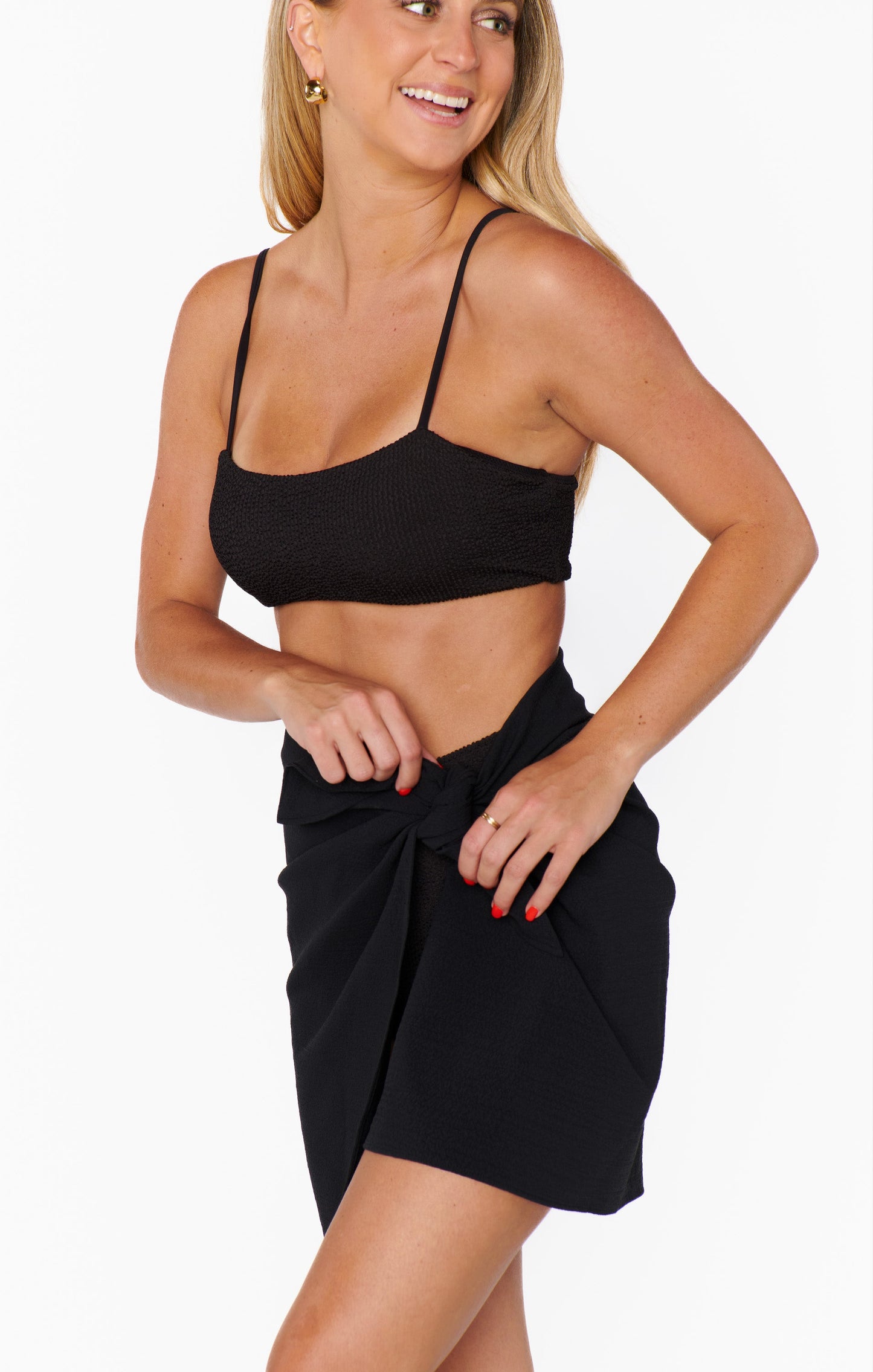 Leyla Sarong ~ Black Crinkle Flow