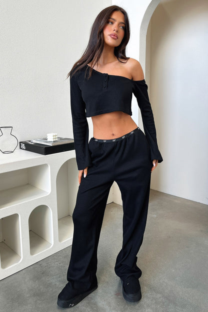 Dana Off Shoulder Long Sleeve Crop - Black
